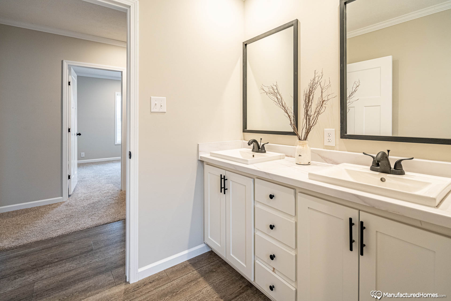 Ascend The Delta 3272H32 from Yurezz Home Center of Columbia